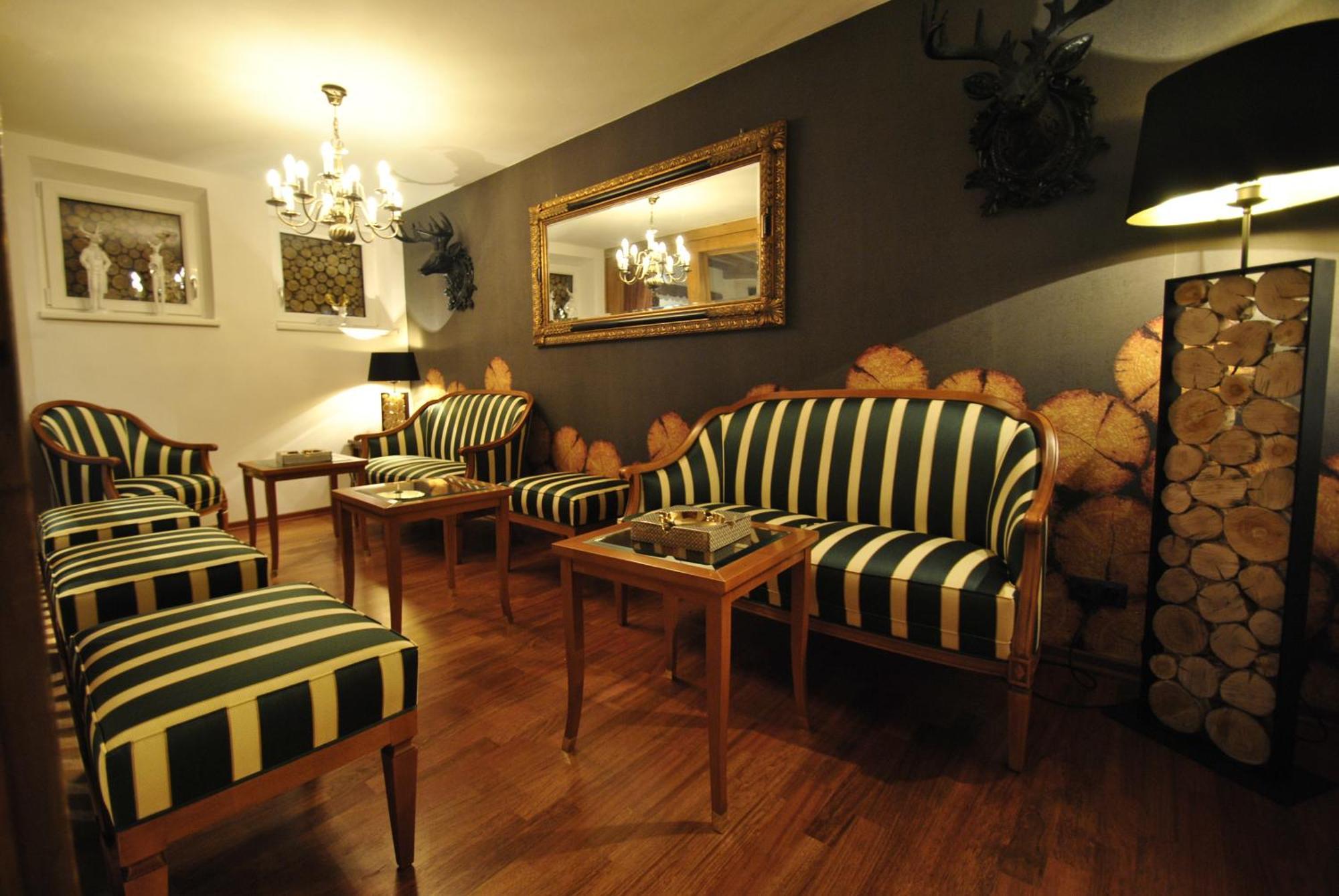 Hotel Albona Nova Zuers Экстерьер фото