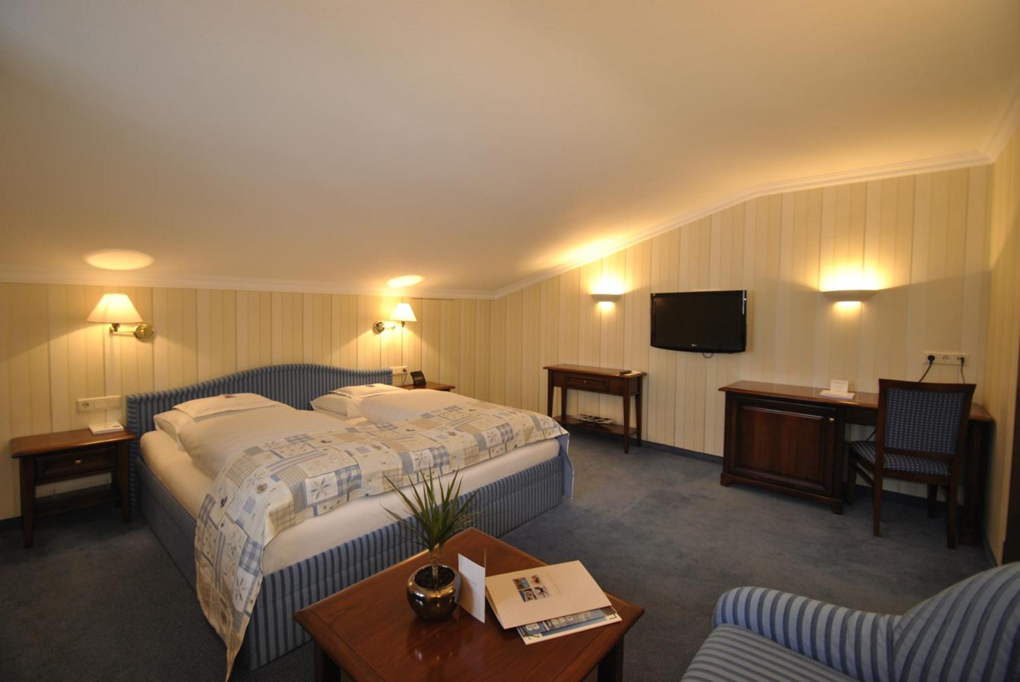 Hotel Albona Nova Zuers Экстерьер фото